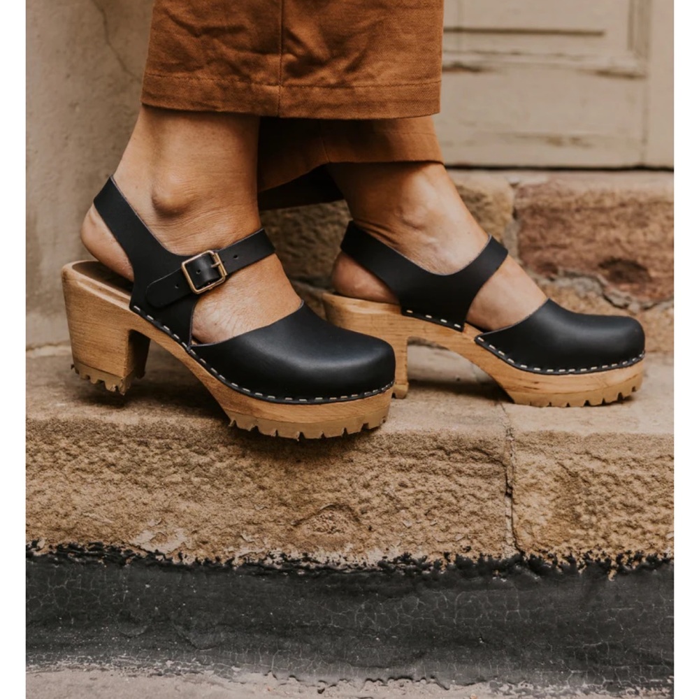Mia Clogs